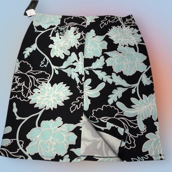 NYCC Women’s Large Turquoise Black Floral Skirt - Picture 3 of 3